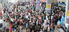 Nóng bức, chậm trễ trong khâu làm thủ tục là nguyên nhân khiến Nội Bài lọt "top" 10 sân bay tệ nhất châu Á.