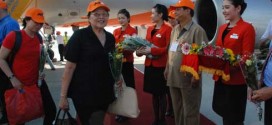 Các hãng hàng không mở thêm các đường bay mới, tạo thuận lợi đi lại cho người dân.