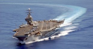 Tàu sân bay USS Carl Vinson của Hải quân Mỹ trong một lần tuần tra trên Biển Đông