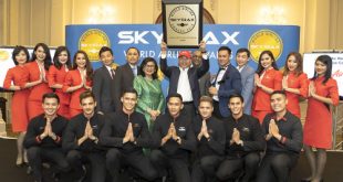 Đại diện của hãng nhận giải tại London, Anh. 2018 cũng là năm thứ sáu liên tiếp hãng này nhận giải thưởng khoang hạng sang giá rẻ tốt nhất thế giới và tiếp tục đứng đầu trong hạng mục hãng hàng không giá rẻ tốt nhất châu Á.