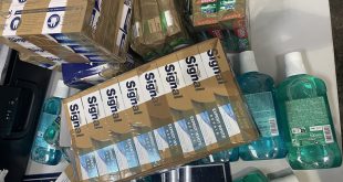 Các vật dụng được cơ quan chức năng thu giữ.